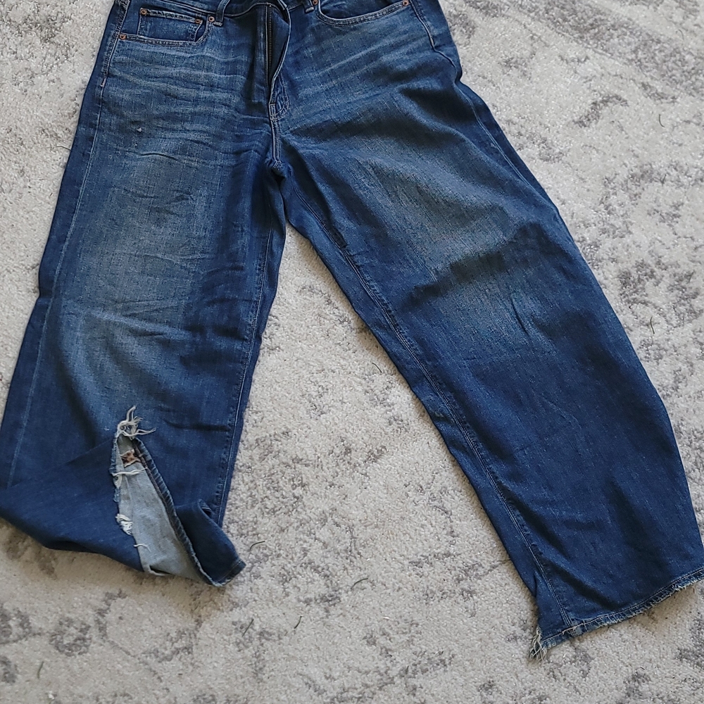 American Eagle Outfitters Distressed Blue Boyfriend Jeans